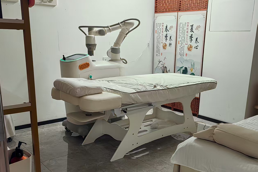 智能艾灸機器人革新傳統(tǒng)療法，精準(zhǔn)理療助力健康養(yǎng)生