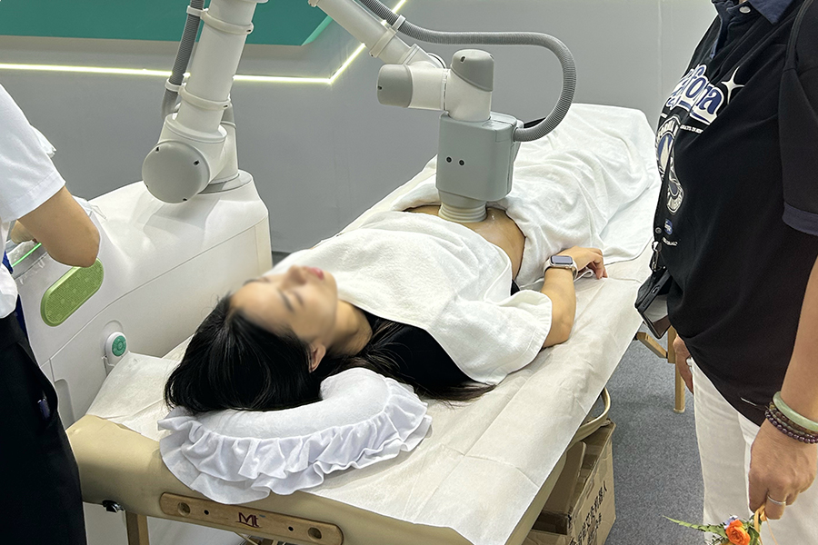 艾灸機器人：科技賦能傳統(tǒng)療法，開啟科技養(yǎng)生新紀元