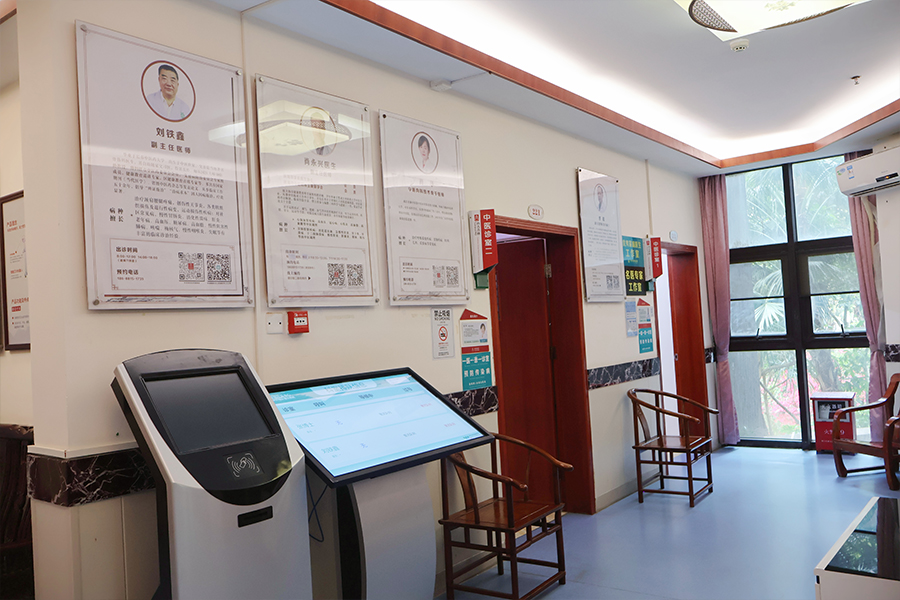 智能艾灸機(jī)器人進(jìn)駐醫(yī)院，緩解人手壓力提升診療效率