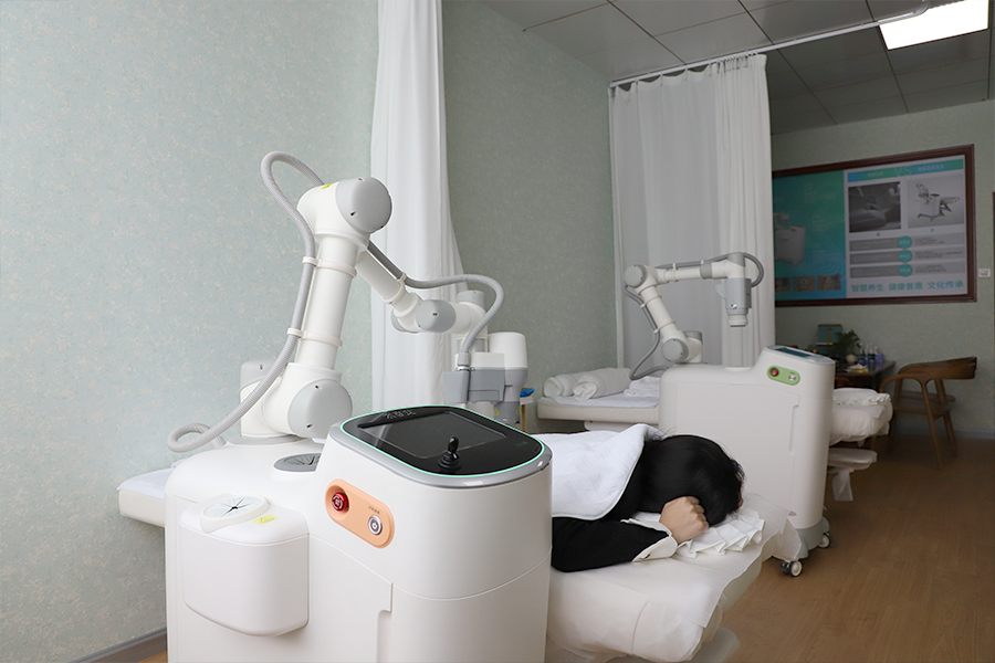 智能艾灸機(jī)器人比傳統(tǒng)艾灸好在哪？從效率到體驗(yàn)的全面對比