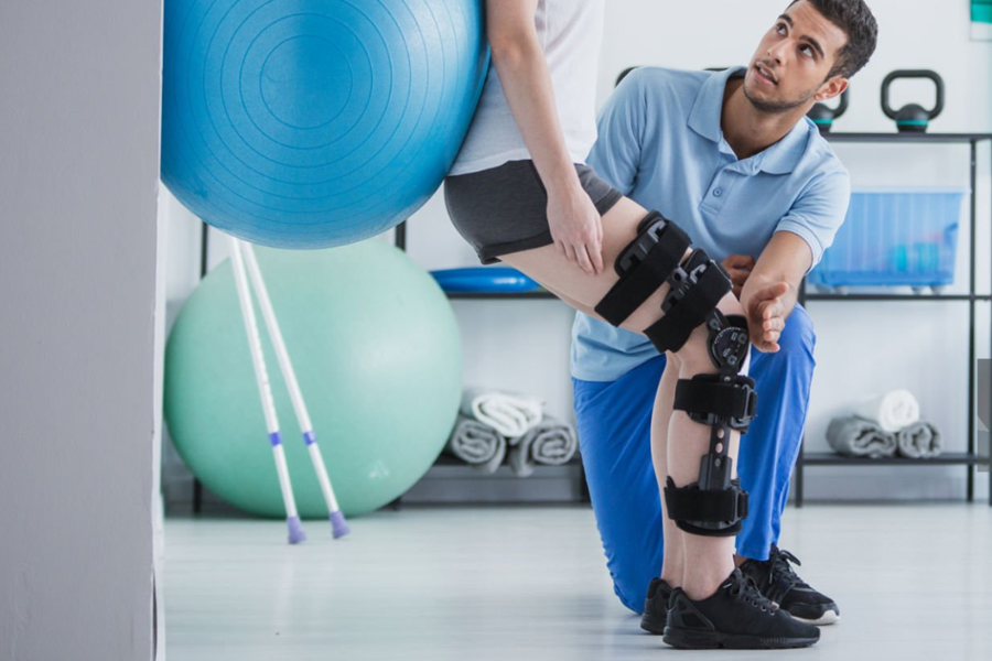 全自動艾灸機器人：賦能康復調(diào)理中心，構(gòu)建智能艾灸服務新生態(tài)